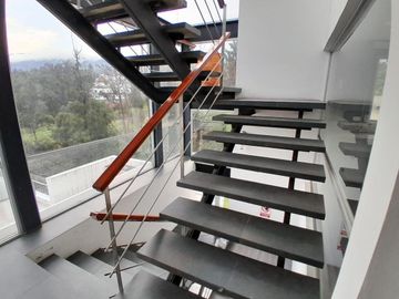 PENTHOUSE EN VENTA CUMBAYA-380m2 - 3 DORMITORIOS.(NEGOCIABLE)