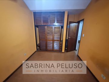 Casa en  venta en castelar