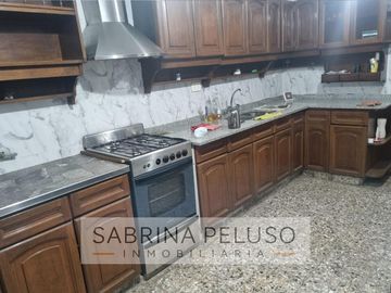 Casa en  venta en castelar