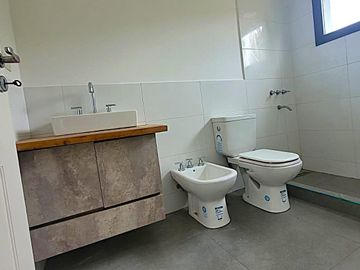 VENTA COMPLEJO DE 3 DUPLEX - NEUQUEN CAPITAL