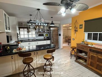 Casa en Castelar Sur