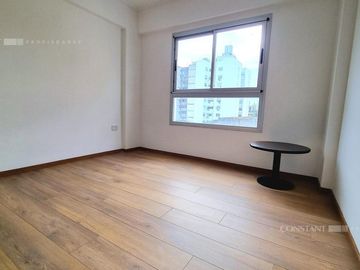 Departamento de categoría, 2 ambientes, La Plata