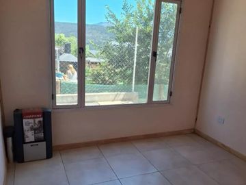 Casa en venta - 2 Dormitorios 1 Baño - Cochera - 200Mts2 - San martín de Los Andes