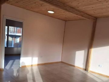 Casa en venta - 2 Dormitorios 1 Baño - Cochera - 200Mts2 - San martín de Los Andes