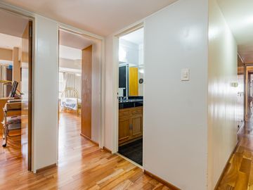 Departamento de categoría  en  venta 5 dormitorios vista franca al rio
