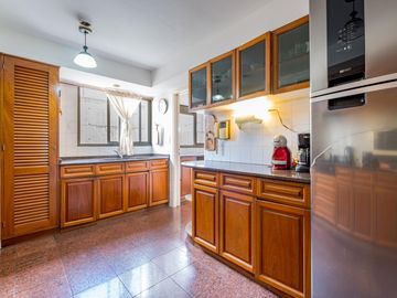 Departamento de categoría  en  venta 5 dormitorios vista franca al rio