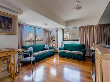 Departamento de categoría  en  venta 5 dormitorios vista franca al rio
