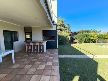 VENTA CASA SAN SEBASTIAN AREA 2 - VISTA AL GOLF LAGUNA