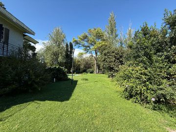 Casa Quinta en Venta en Chilvilcoy, 3000 m2 con precioso jar