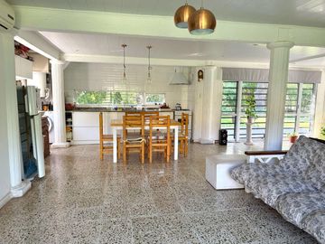Casa Quinta en Venta en Chilvilcoy, 3000 m2 con precioso jar