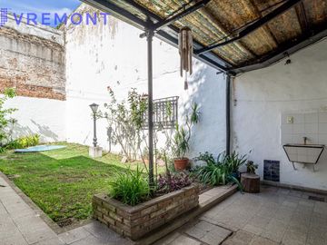 Franklin al 1100 PH en venta en caballito con fondo libre