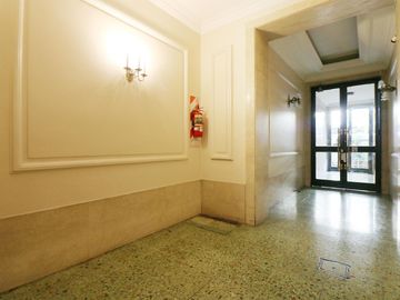 Departamento de Categoría c/ Dependencia en Recoleta venta
