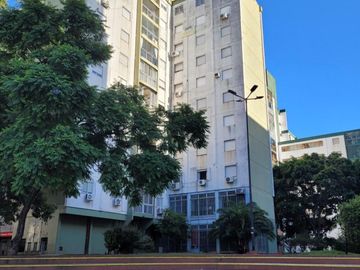 Departamento en venta - 3 Dormitorios 2 Baños - 65Mts2 - Villa Lugano