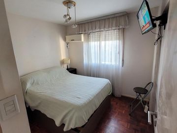 Departamento en venta - 3 Dormitorios 2 Baños - 65Mts2 - Villa Lugano