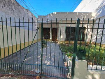 Casa en PH. AL FRENTE