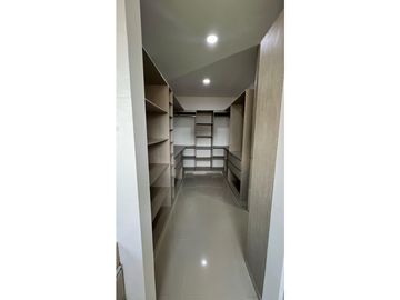 VENTA DE HERMOSA CASA CAMPESTRE EN VERDE ALFAGUARA JAMUNDI [JC]