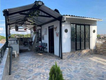 SE VENDE CASA EN BARRIO GUADUALES CALI JPG-JV W 8971895