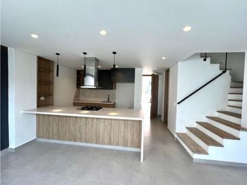 Vendo casa en sector Lotus. Rionegro