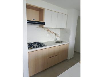 Se renta hermoso Apartamento piso 6 para estrenar en Cerritos Pereira