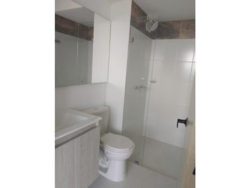 Se renta hermoso Apartamento piso 6 para estrenar en Cerritos Pereira