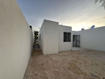 CASA EN VENTA| ALMENDROS CAUCEL | 2 REC