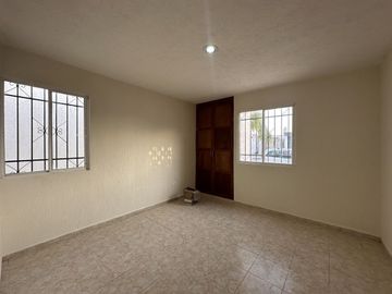 CASA EN VENTA| ALMENDROS CAUCEL | 2 REC