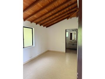VENTA DE CASA CAMPESTRE EN VEREDA EN EL CARMEN