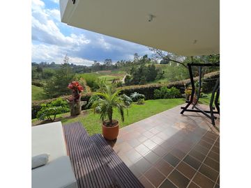VENTA DE CASA CAMPESTRE CON CASA MAYORDOMO EN UNIDAD EN SAN VICENTE