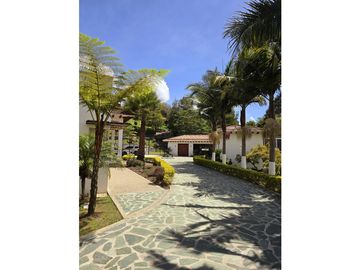 VENTA DE CASA CAMPESTRE CON CASA MAYORDOMO EN UNIDAD EN SAN VICENTE