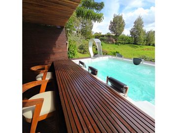 VENTA DE CASA CAMPESTRE CON CASA MAYORDOMO EN UNIDAD EN SAN VICENTE