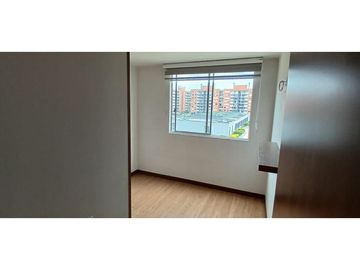 ACSI 1174. Se vende apartamento en Mosquera. Sol creciente