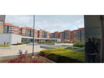 ACSI 1174. Se vende apartamento en Mosquera. Sol creciente