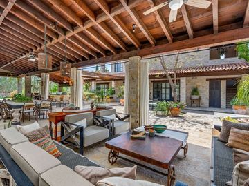 Casa en venta en viñedo exclusivo Santísima Trinidad – Cerca de San Miguel