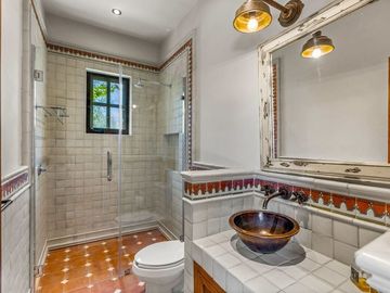 Casa en venta en viñedo exclusivo Santísima Trinidad – Cerca de San Miguel