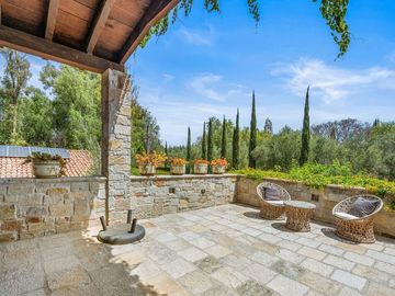 Casa en venta en viñedo exclusivo Santísima Trinidad – Cerca de San Miguel