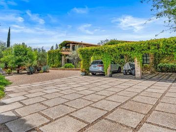 Casa en venta en viñedo exclusivo Santísima Trinidad – Cerca de San Miguel