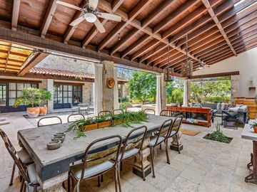 Casa en venta en viñedo exclusivo Santísima Trinidad – Cerca de San Miguel