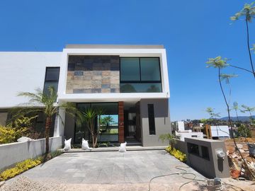 Casa en  Venta en Altozano Fraccionamiento privado