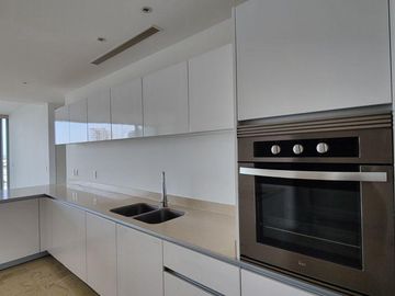 Departamento en venta de 2 recámaras en Country Towers