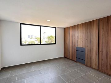 Casa en  venta en Lomas de Angelopolis con 4 recamaras y acabados de lujo