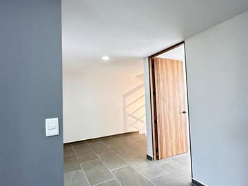 Casa en  venta en Lomas de Angelopolis con 4 recamaras y acabados de lujo