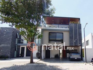 CASA VENTA PARQUE QUERETARO LOMAS DE ANGELOPOLIS PUEBLA