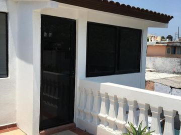 Casa en venta en Francisco Téllez Col.20 de Noviembre.