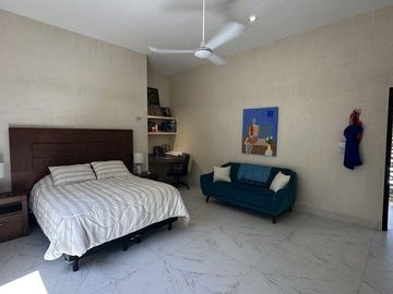 Casa tipo hacienda de 4 recámaras en venta en Dzibilchaltún