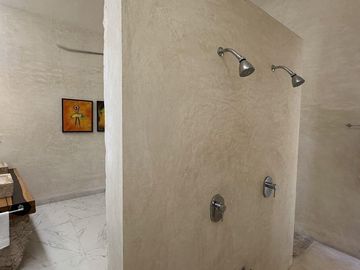 Casa tipo hacienda de 4 recámaras en venta en Dzibilchaltún
