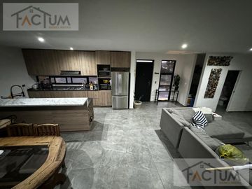 Casa en  Venta en Hacienda San Pedro, Zuazua, N.L.