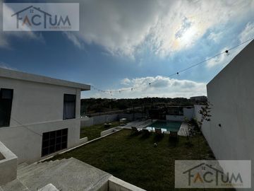 Casa en  Venta en Hacienda San Pedro, Zuazua, N.L.