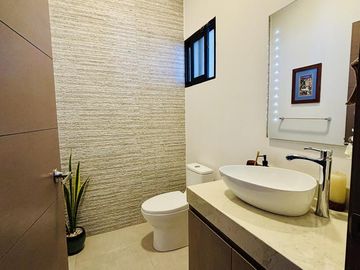 Residencia en Venta Fracc. Rincón de los Encinos Saltillo