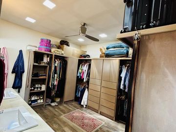 Residencia en Venta Fracc. Rincón de los Encinos Saltillo