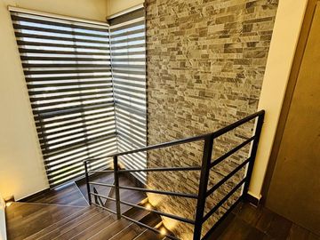 Residencia en Venta Fracc. Rincón de los Encinos Saltillo